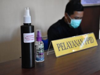 penyediaan hand sanitizer di lingkungan kerja
